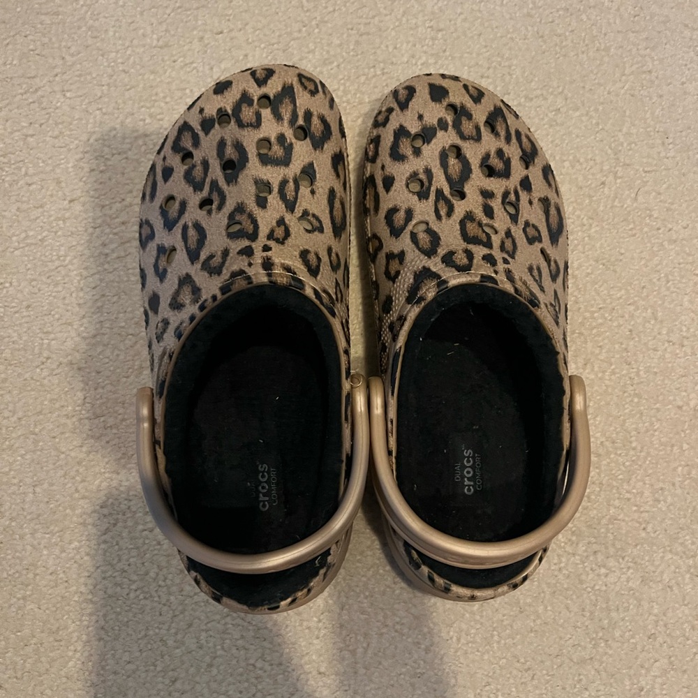 Cheetah print fur Crocs